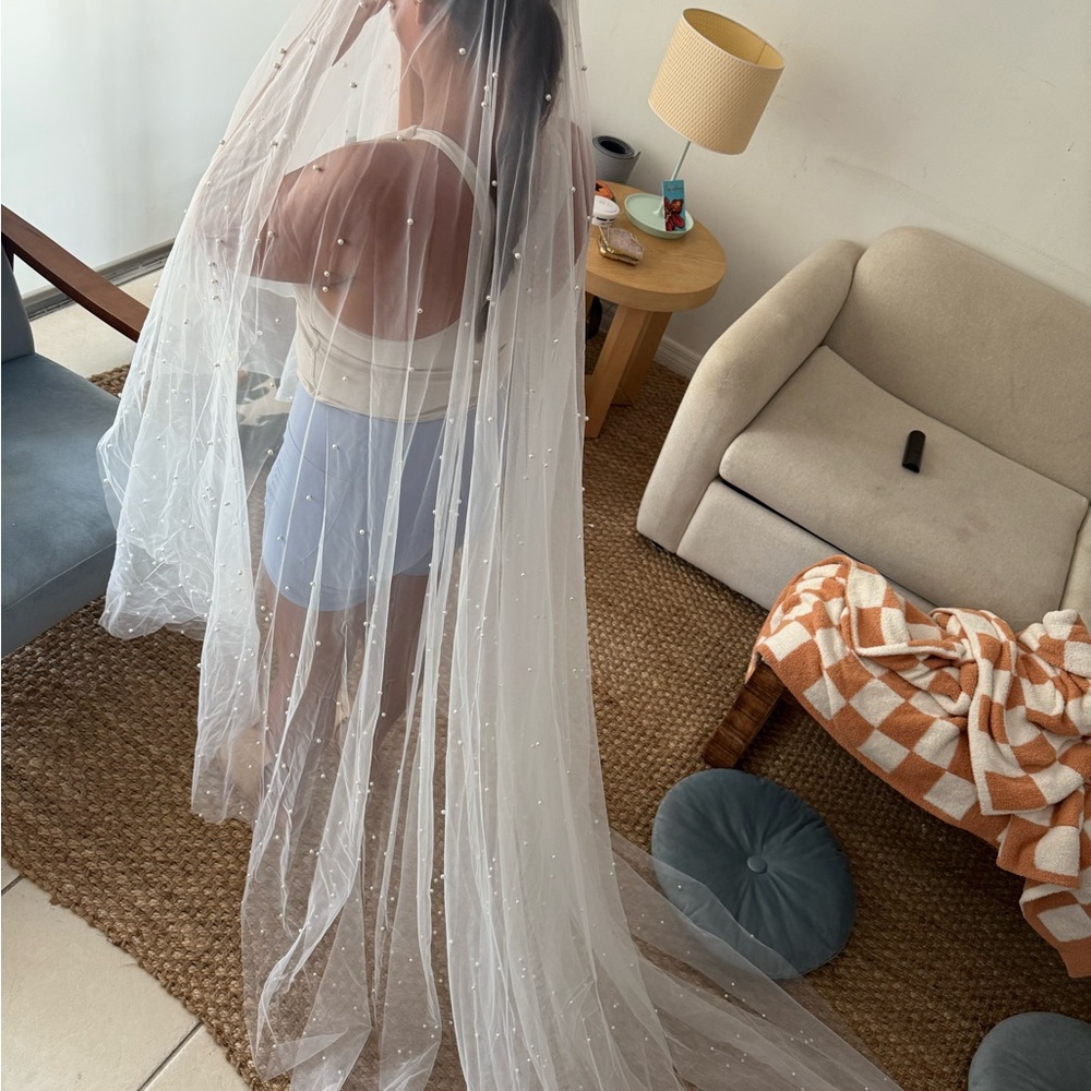 Elegant White Pearl-Embellished wedding  Veil